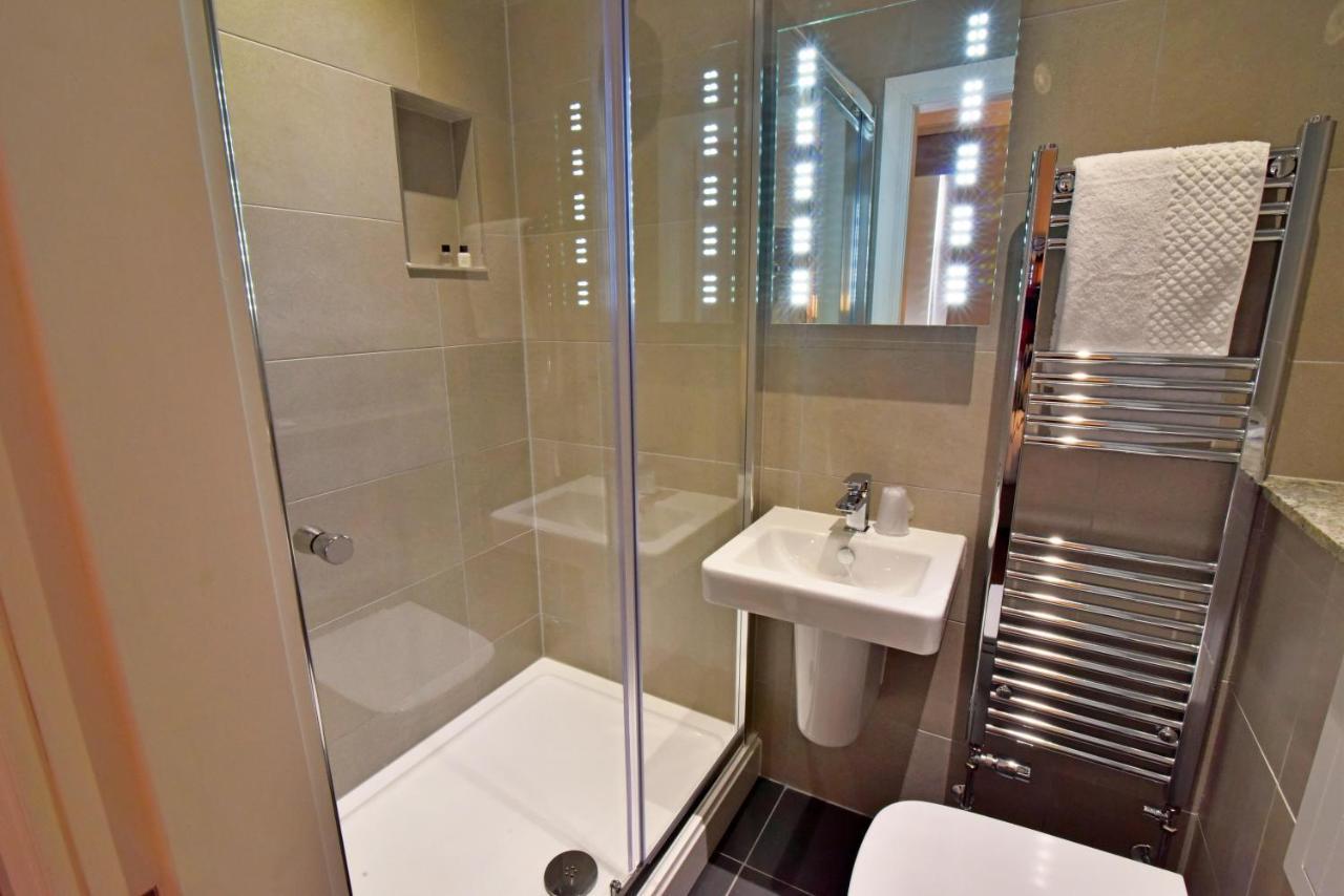 The Townhouse Aberfeldy - Rooms & Breakfast Экстерьер фото